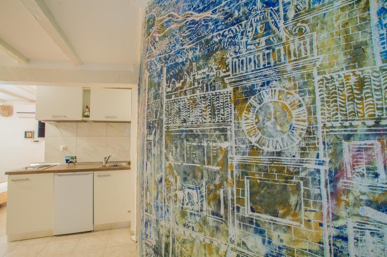 Honey Art Apartment เซรส ภายนอก รูปภาพ